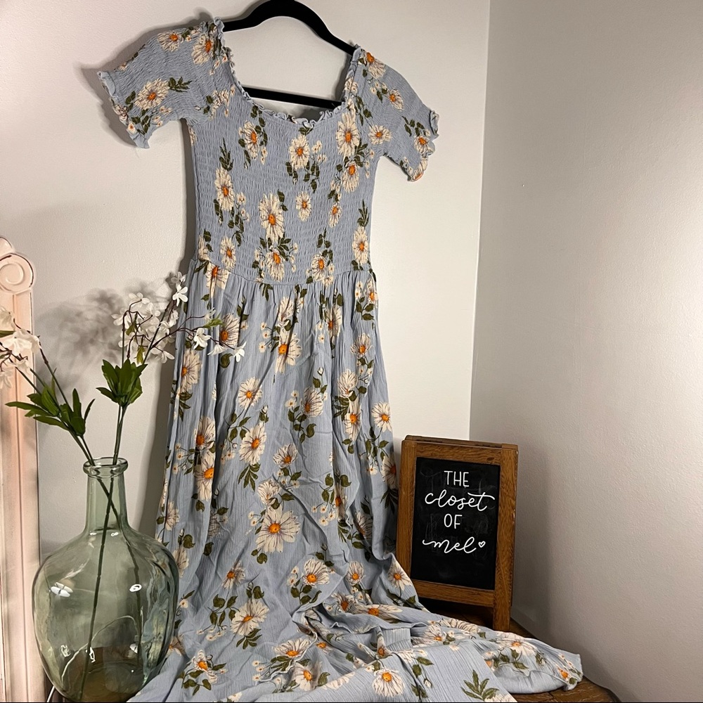 Forever 21 Daisies Dress